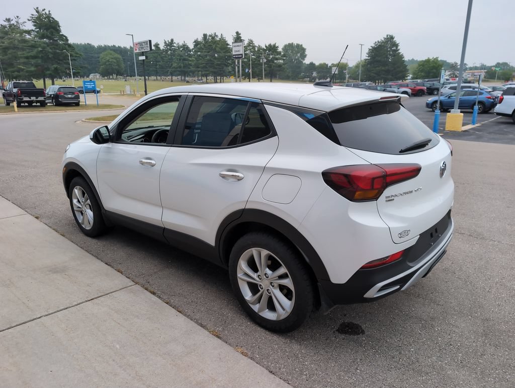 Used 2022 Buick Encore GX Preferred w/ Cold Weather Comfort Package AWD/4WD image 6