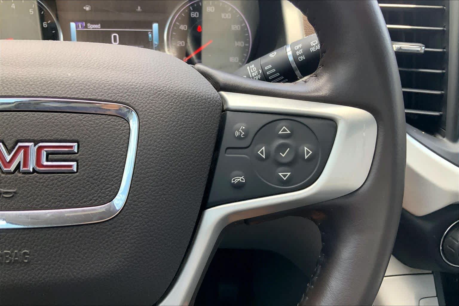 Used 2018 GMC Acadia SLT FWD image 25