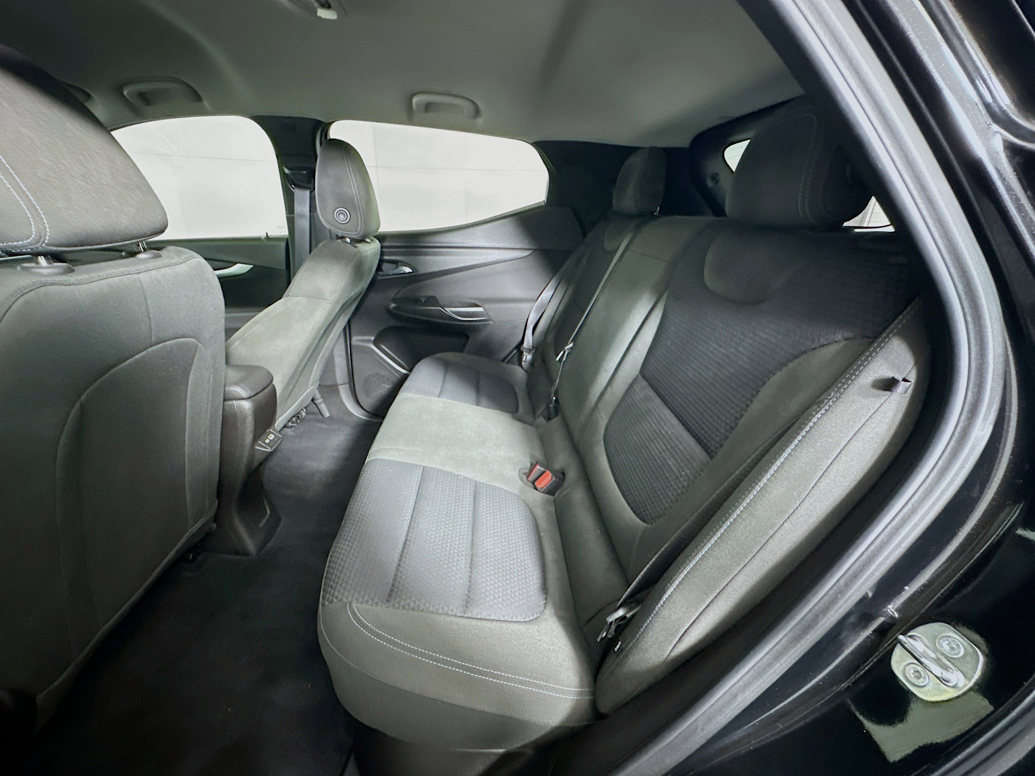 Used 2023 Chevrolet Bolt EUV LT w/ Driver Confidence Package FWD image 27