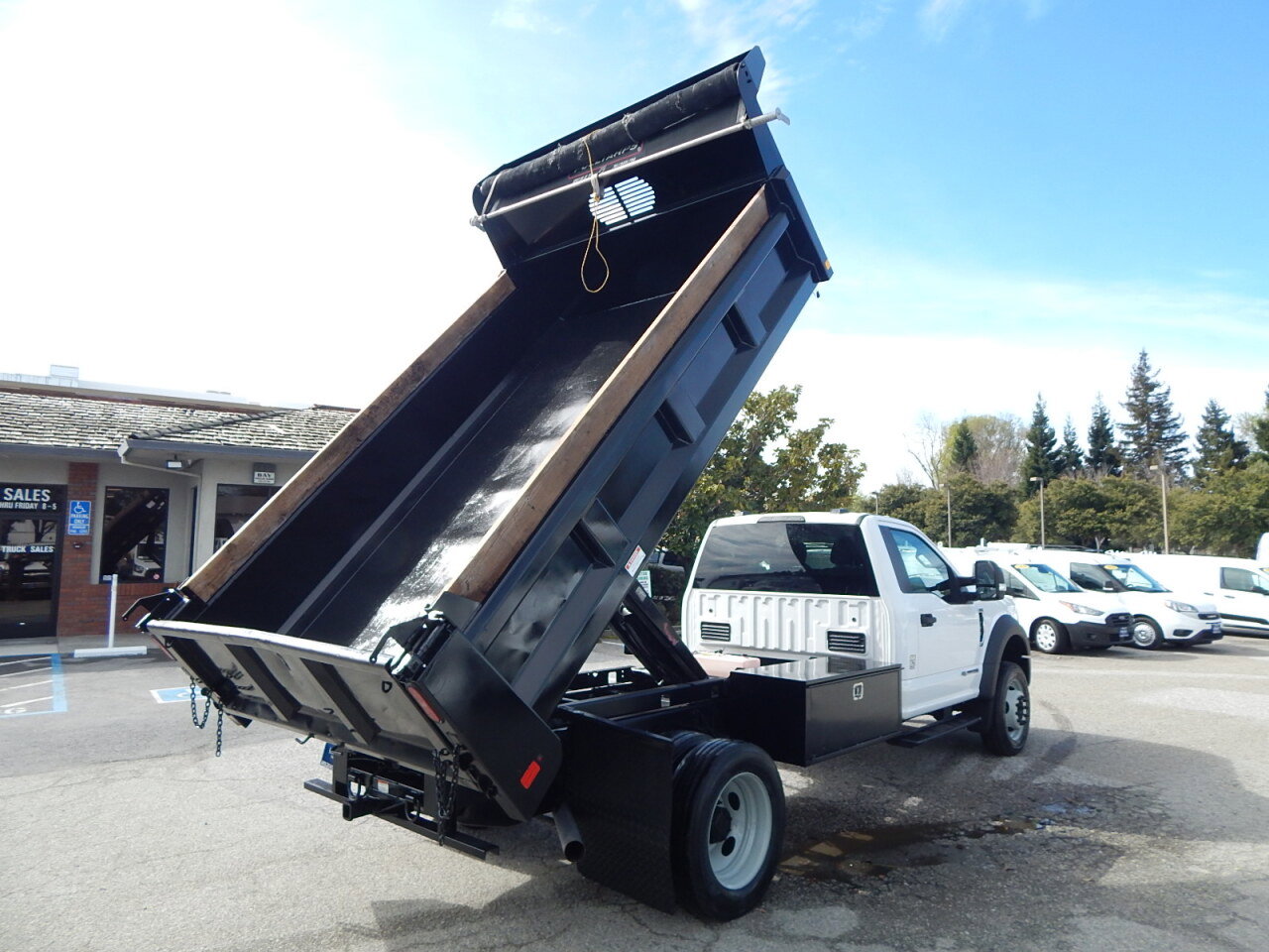 Used 2021 Ford F550 4x4 Regular Cab Super Duty image 13