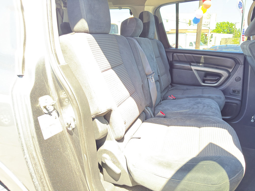 Used 2015 Nissan Armada SV AWD/4WD image 20