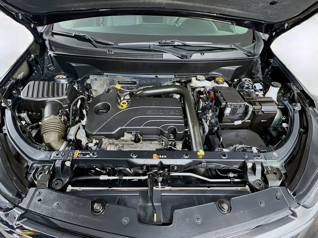 Used 2023 Chevrolet Equinox LT image 28