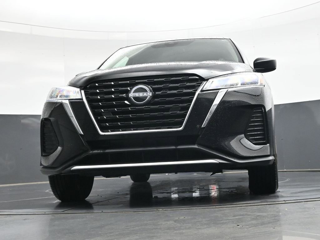 Used 2023 Nissan Kicks S FWD image 44