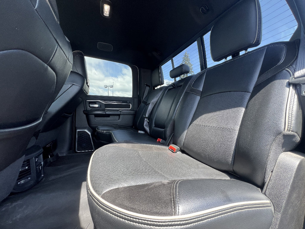 Used 2020 RAM 2500 Laramie w/ Night Edition AWD/4WD image 33