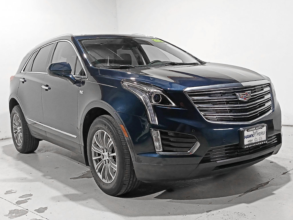 Used 2017 Cadillac XT5 Luxury w/ Driver Awareness Package FWD image 32