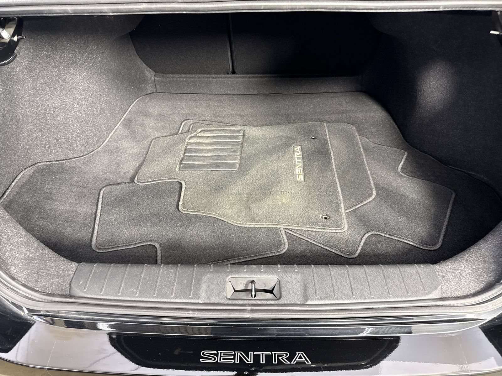 Used 2023 Nissan Sentra SV w/ All-Weather Package FWD image 33