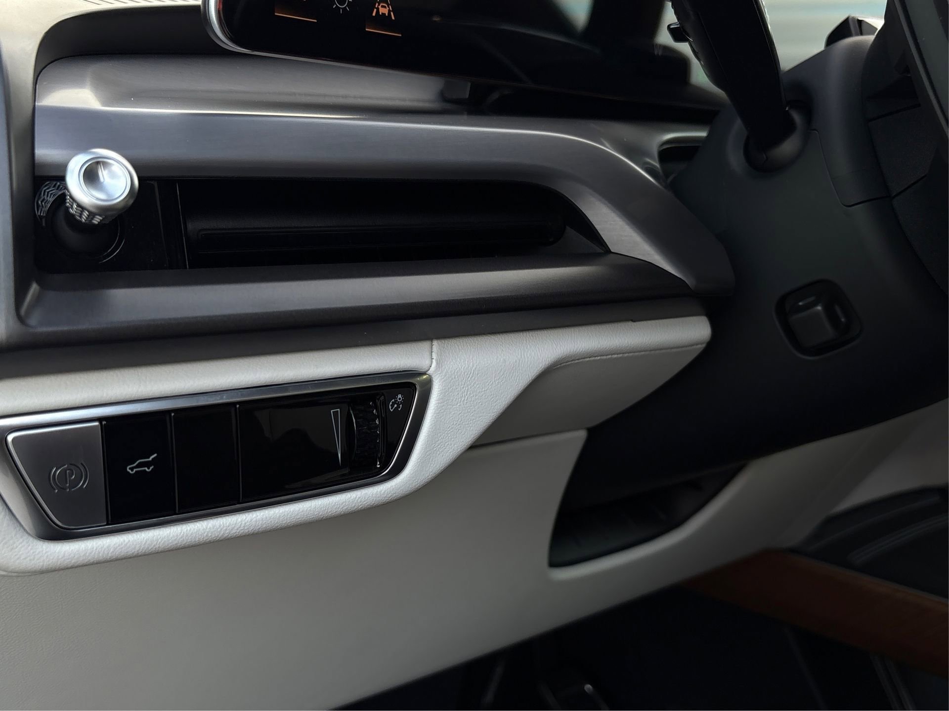 New 2026 Cadillac Vistiq Sport image 20