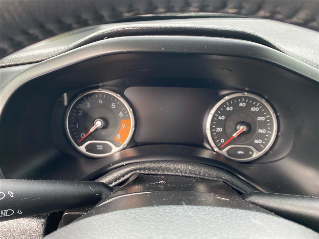 Used 2022 Jeep Renegade Latitude w/ Convenience Group AWD/4WD image 13