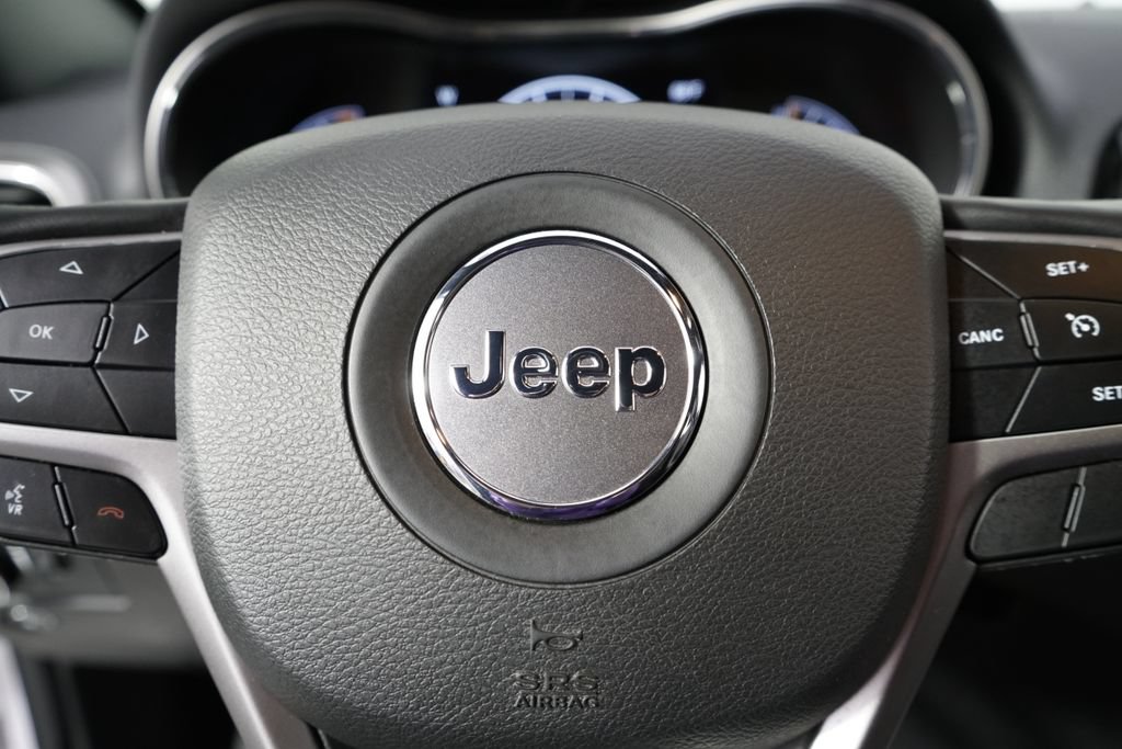 Used 2021 Jeep Grand Cherokee Laredo X AWD/4WD image 35