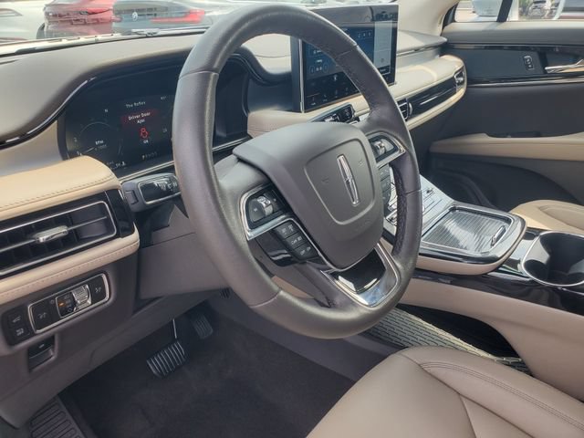 Certified 2023 Lincoln Nautilus FWD w/ Premium Package image 13