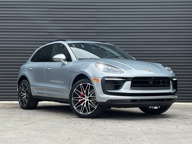 Certified 2026 Porsche Macan S AWD/4WD image 9