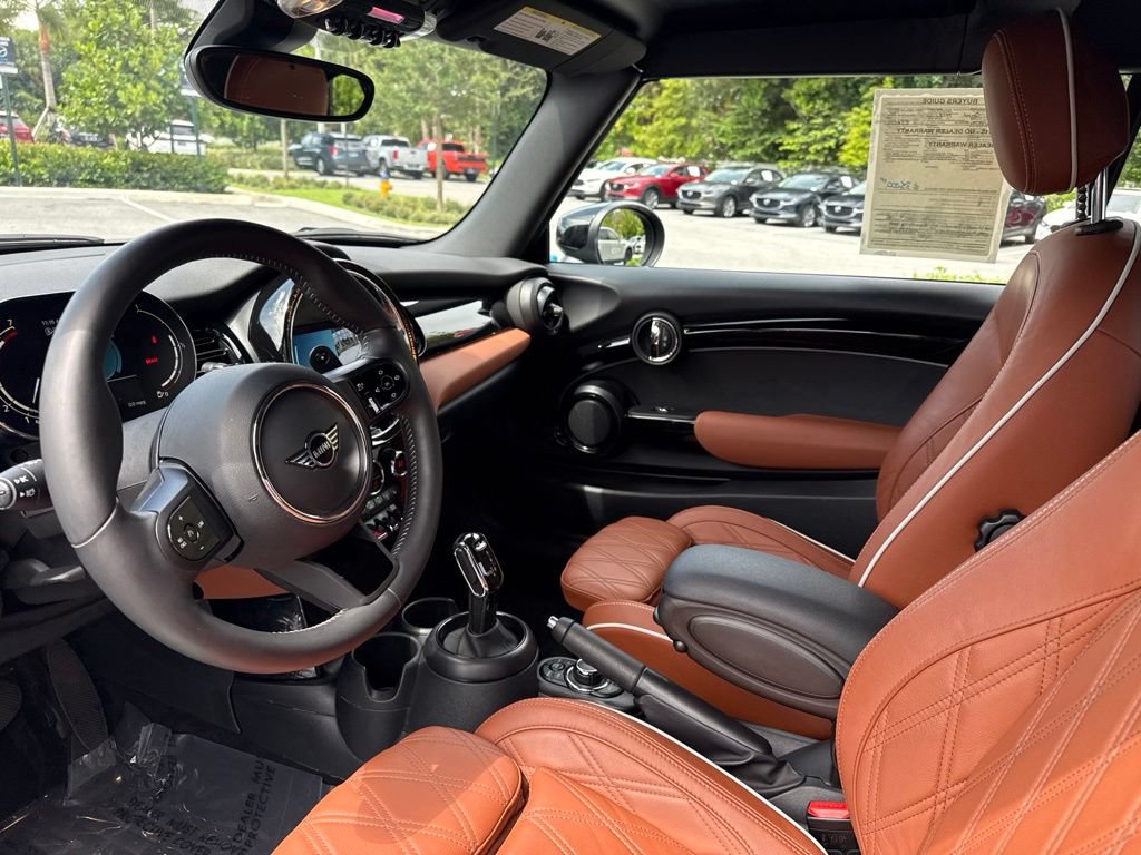 Used 2024 MINI Cooper S w/ Signature Upholstery Package FWD image 14