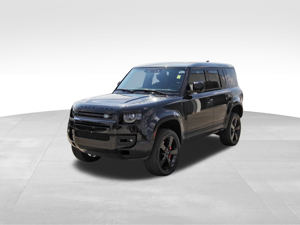 Used 2024 Land Rover Defender 110 SE AWD/4WD image 2