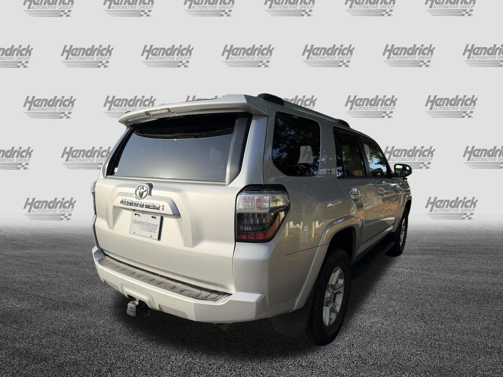 Used 2020 Toyota 4Runner SR5 Premium w/ Moonroof Package AWD/4WD image 9