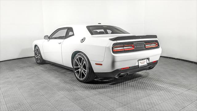 Used 2023 Dodge Challenger R/T image 4