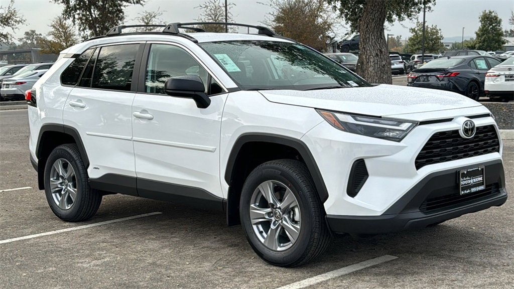 New 2025 Toyota RAV4 LE image 3