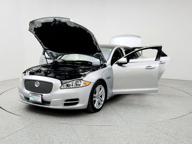 Used 2012 Jaguar XJ L image 9