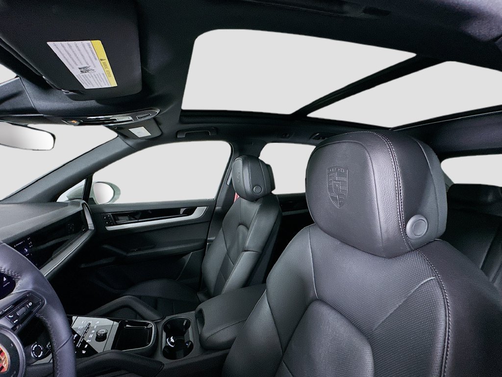 New 2026 Porsche Cayenne AWD/4WD image 14