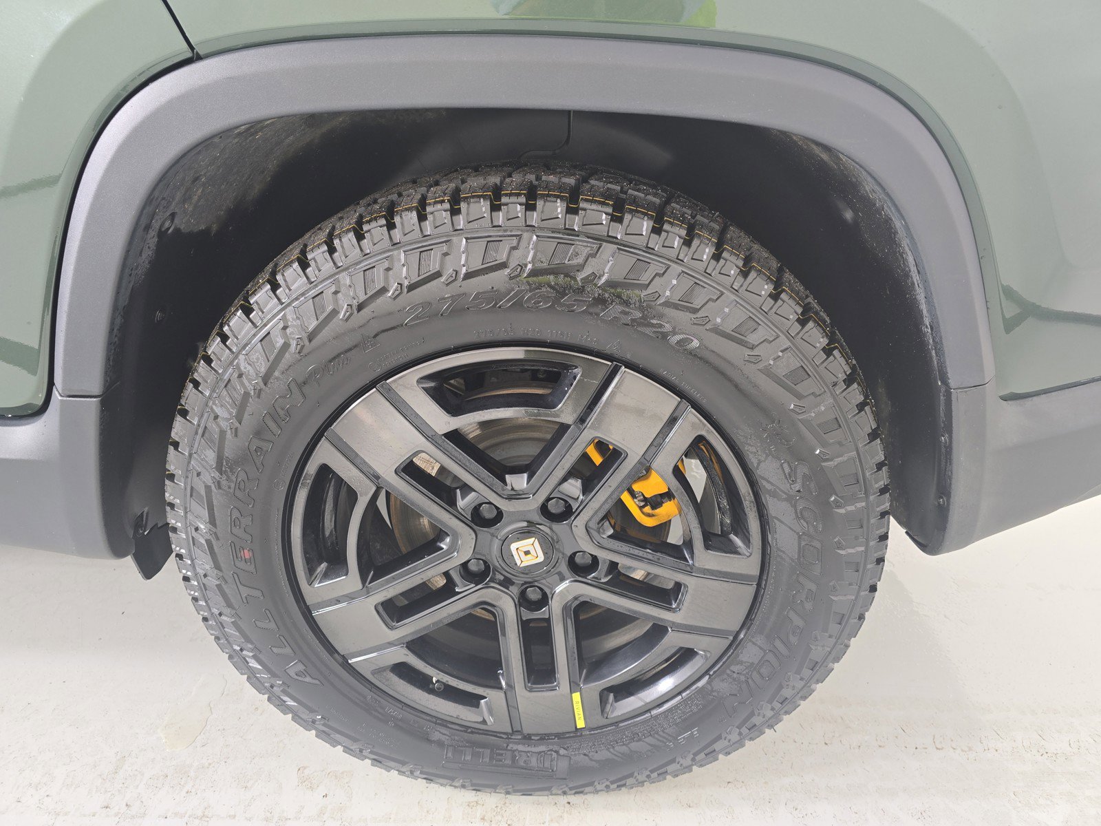 Used 2022 Rivian R1T Adventure image 10