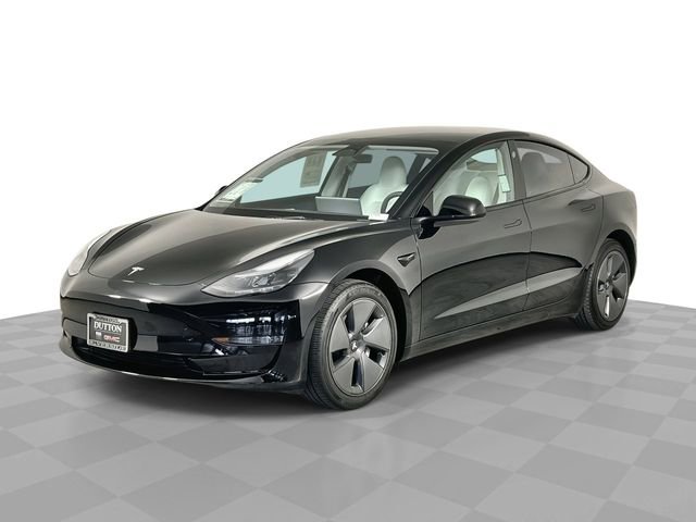 Used 2023 Tesla Model 3 Standard Range image 1