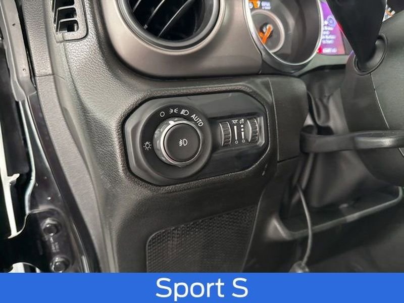 Used 2022 Jeep Wrangler Unlimited Sport image 20