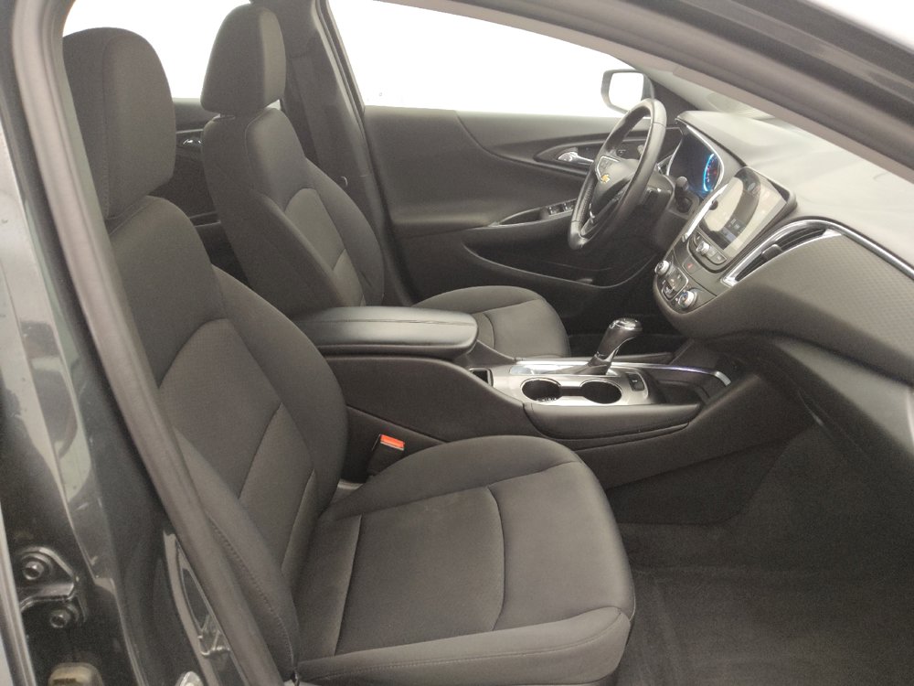 Used 2016 Chevrolet Malibu LT image 21