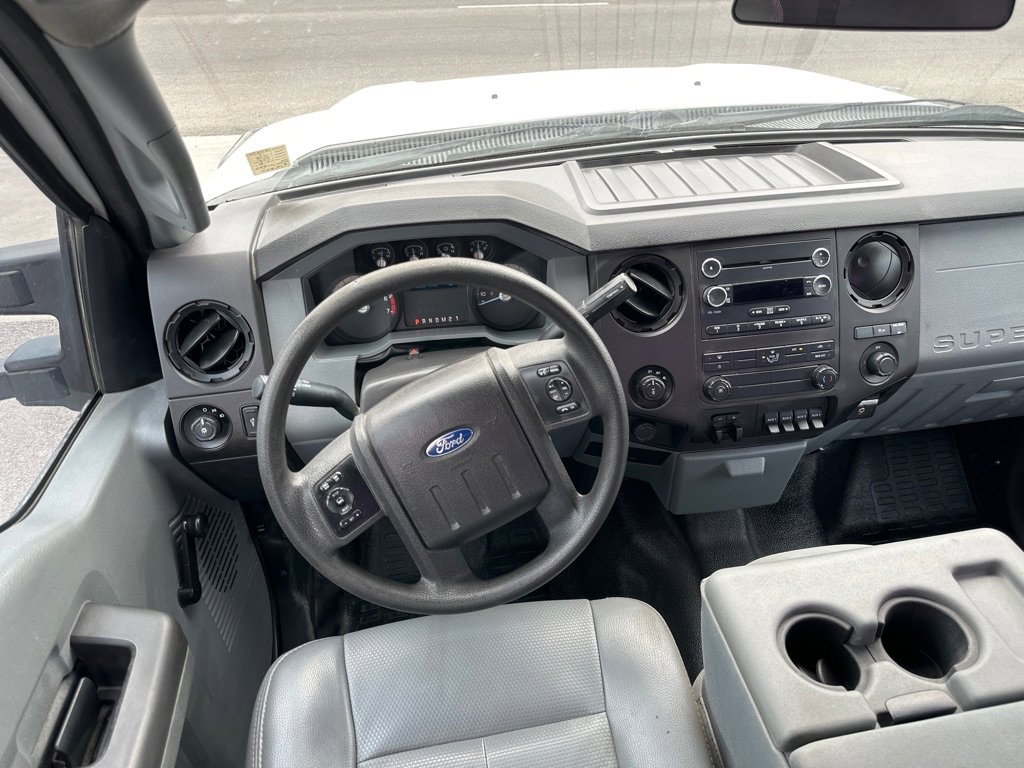 Used 2014 Ford F250 XL w/ XL Value Package image 9