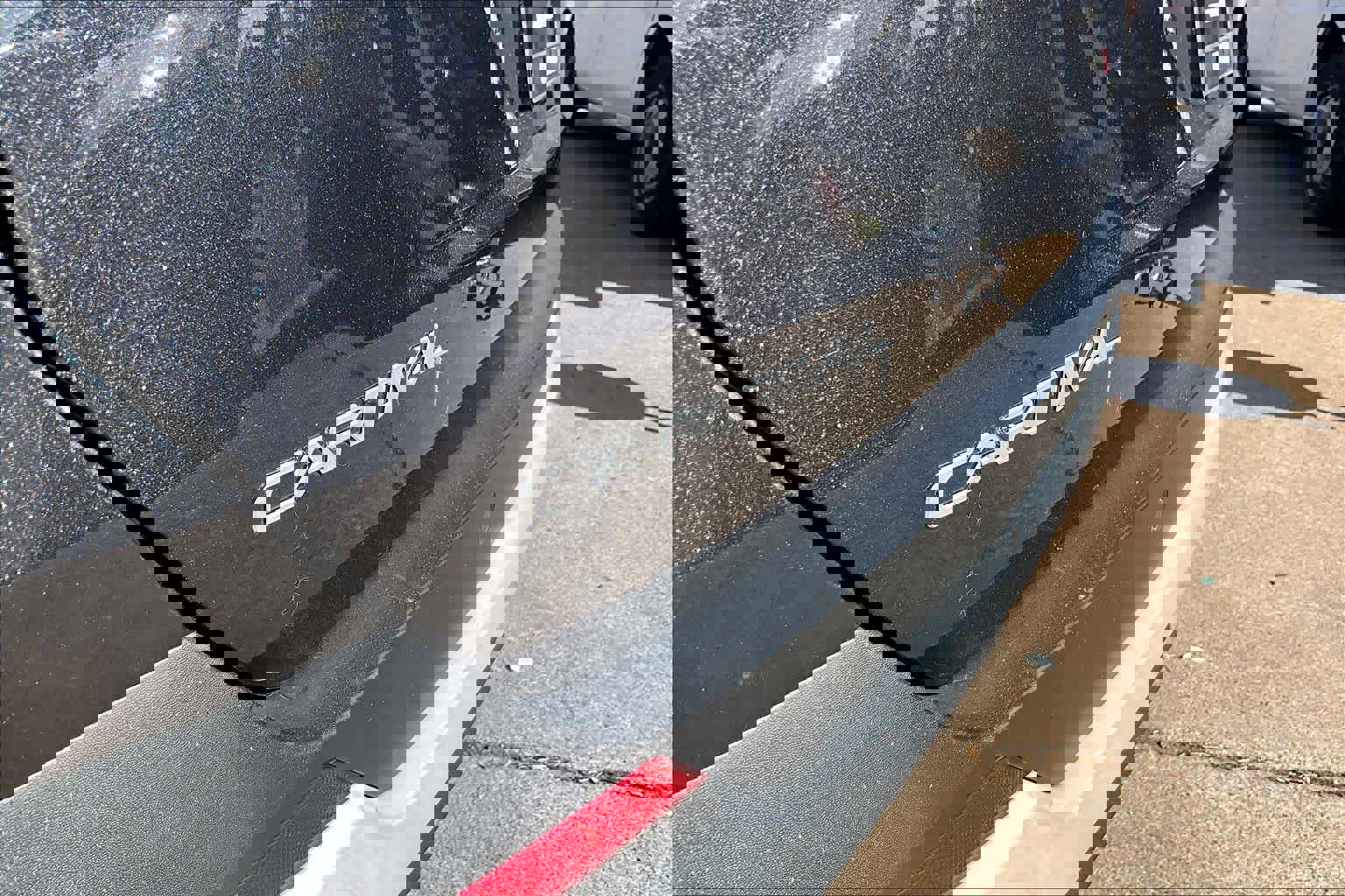 Used 2025 Kia Carnival image 27