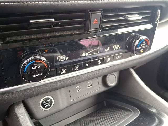 Certified 2022 Nissan Rogue SV AWD/4WD image 15