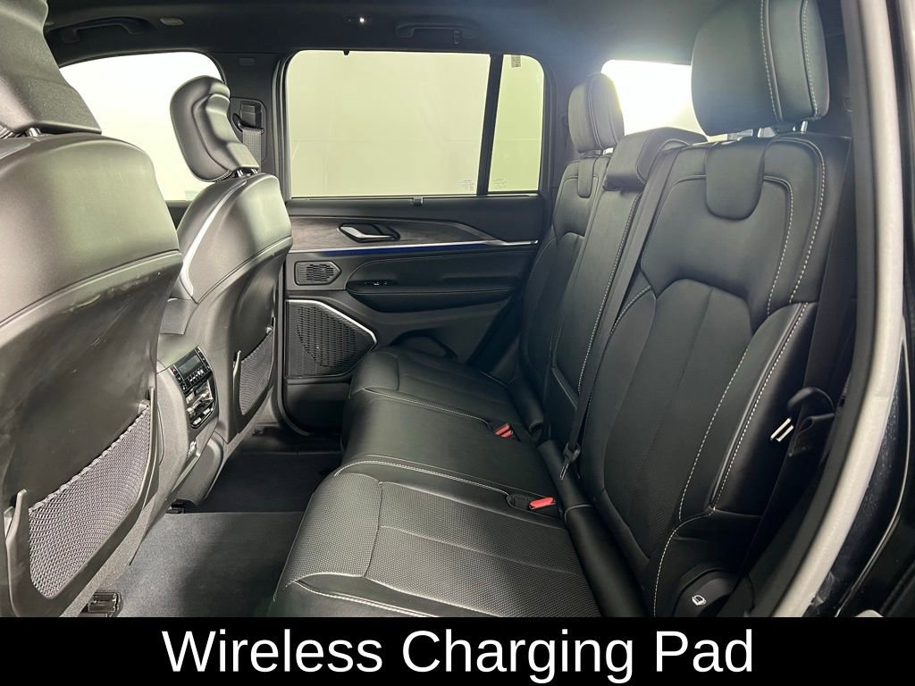 Used 2023 Jeep Grand Cherokee Overland w/ Luxury Tech Group IV image 11