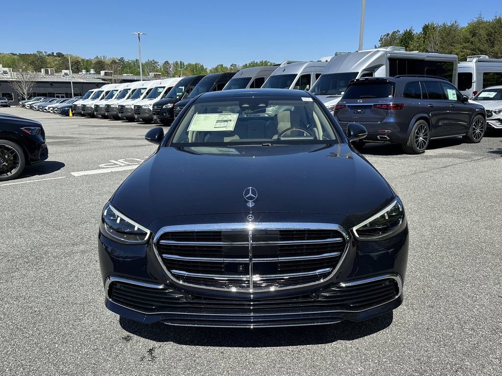 New 2026 Mercedes-Benz S 580e 4MATIC Sedan image 3