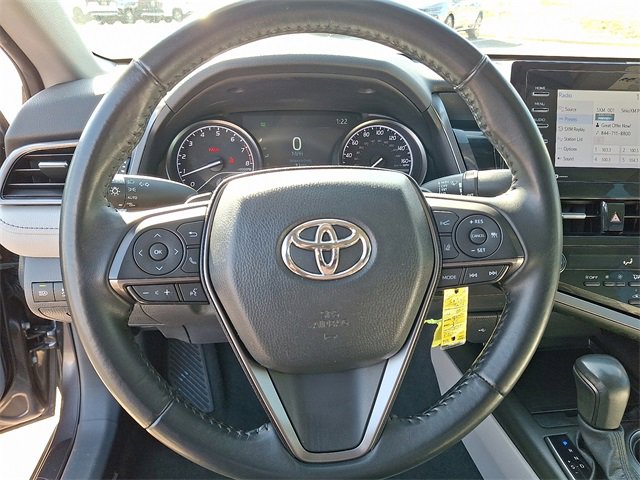 Used 2023 Toyota Camry SE image 15