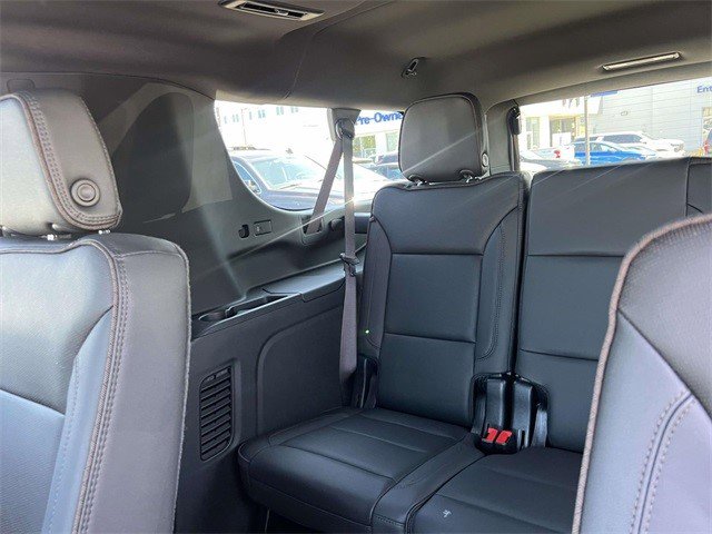 Certified 2024 Chevrolet Suburban High Country w/ Advanced Technology Package image 16