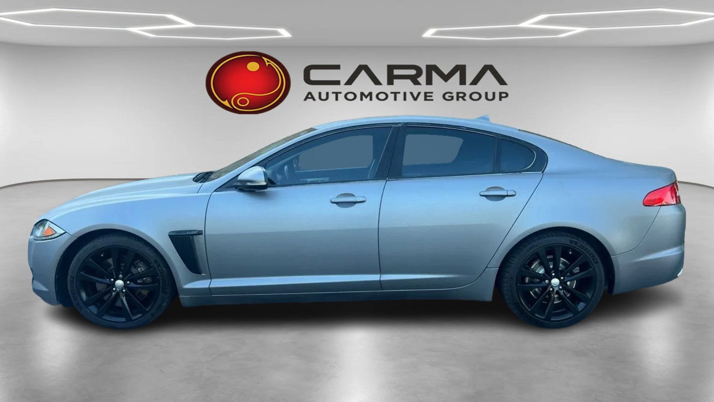 Used 2015 Jaguar XF Premium RWD image 2