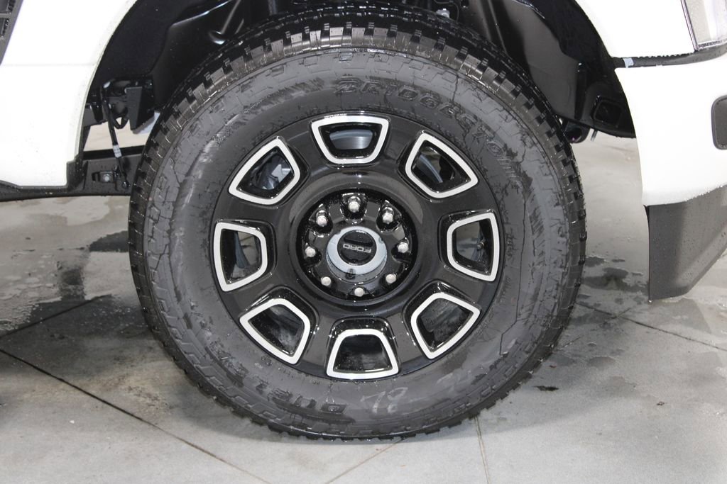 New 2026 Ford F250 Platinum image 17