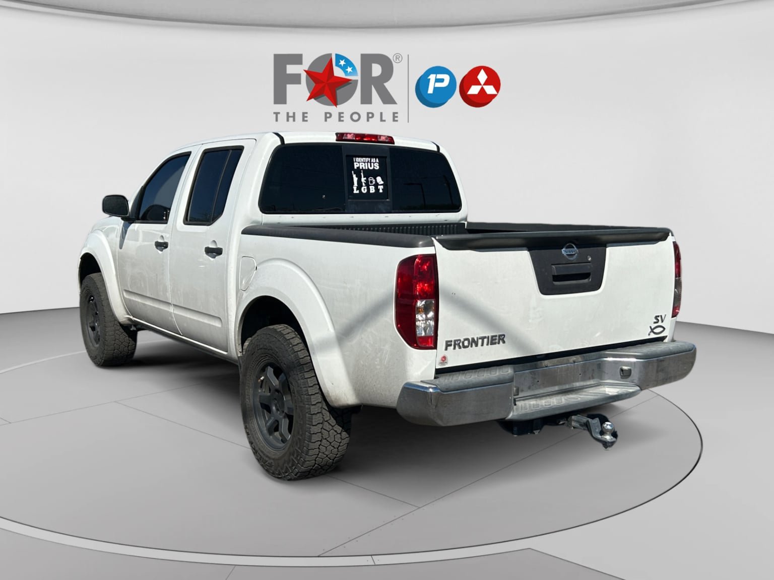 Used 2019 Nissan Frontier SV RWD image 3
