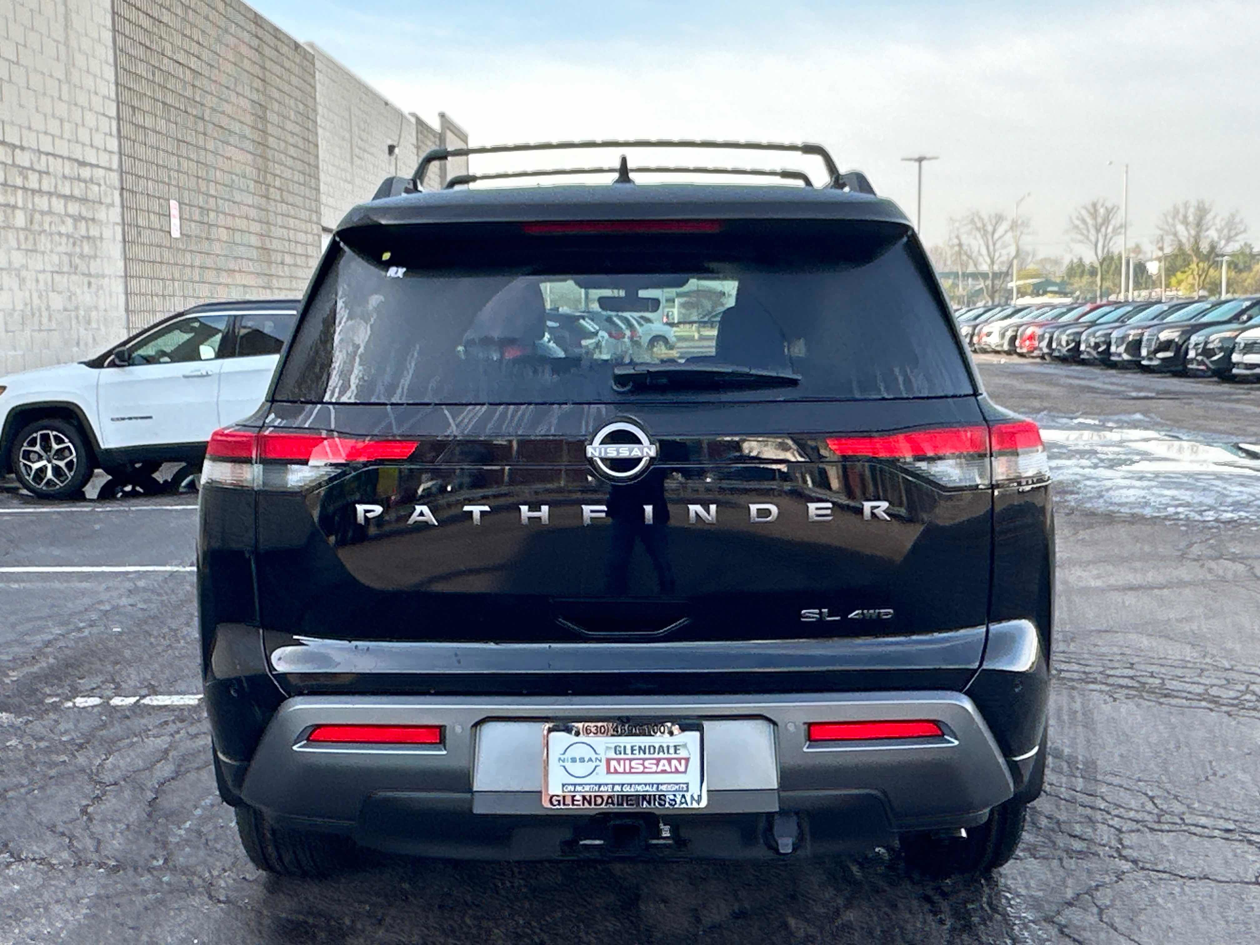 New 2026 Nissan Pathfinder SL w/ SL Premium Package AWD/4WD image 5