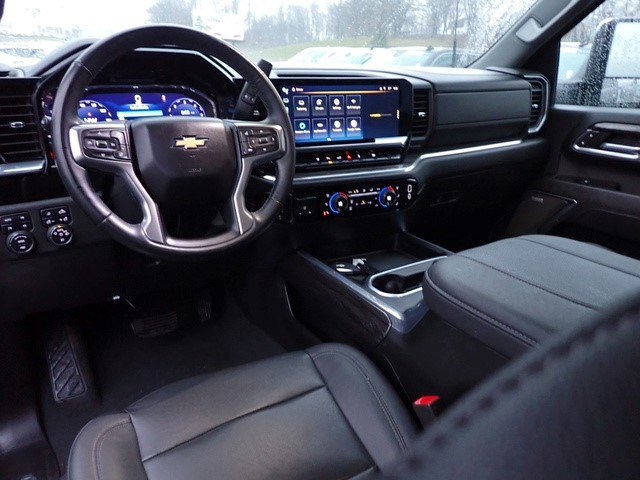 Certified 2024 Chevrolet Silverado 2500 LTZ w/ LTZ Convenience Package image 26