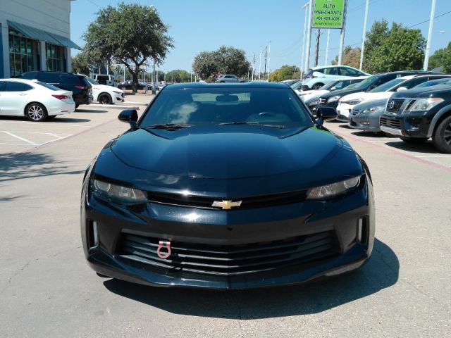 Used 2017 Chevrolet Camaro LT w/ Technology Package RWD image 2