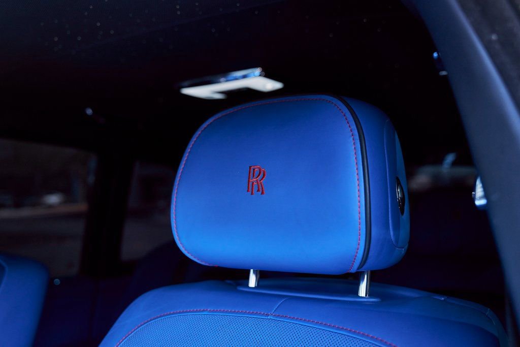 Used 2021 Rolls-Royce Cullinan Black Badge image 52