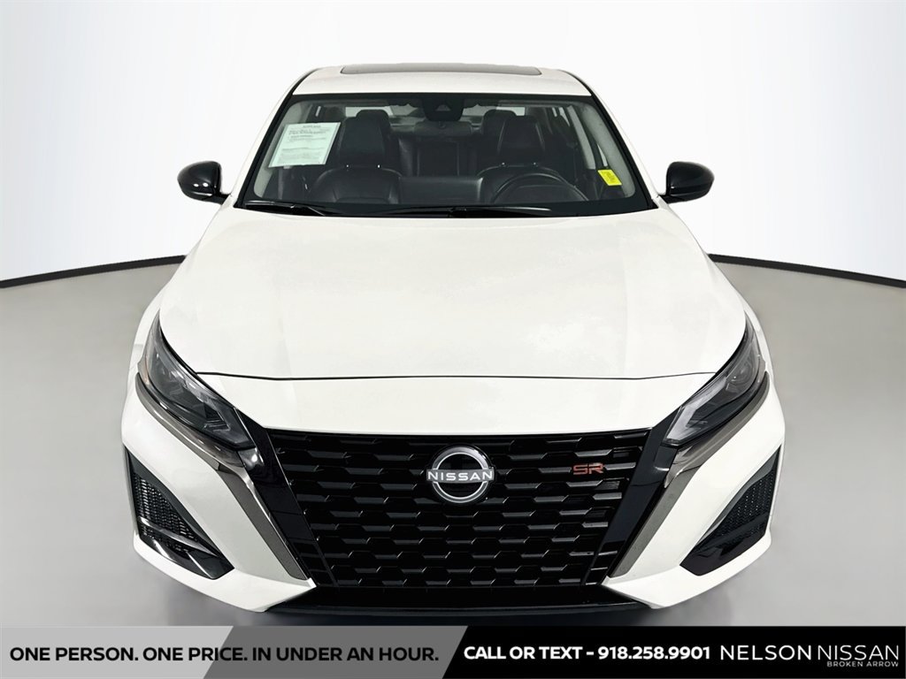 Certified 2025 Nissan Altima 2.5 SR w/ SR Premium Package FWD image 2