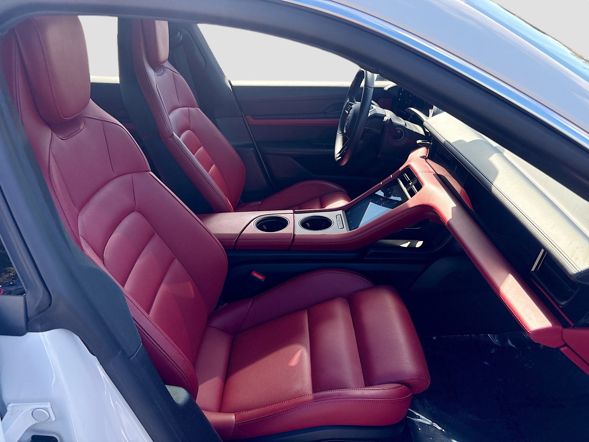 Used 2021 Porsche Taycan 4S image 15