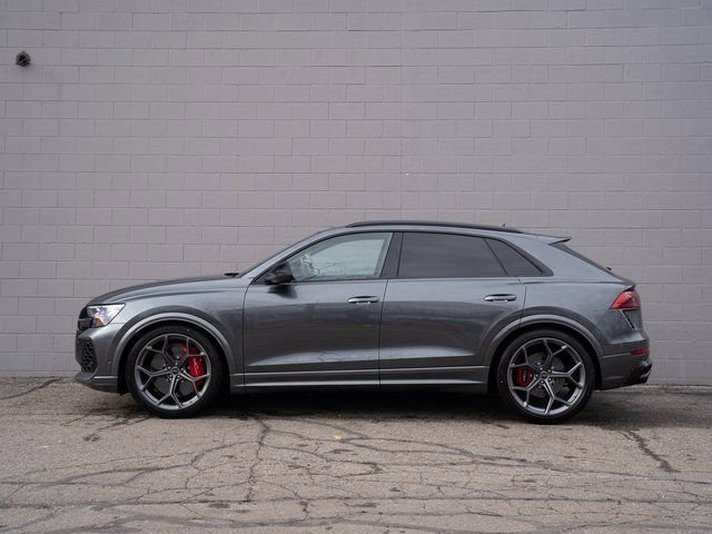 New 2026 Audi RS Q8 performance image 3