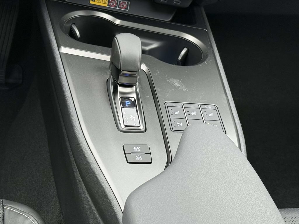 New 2026 Lexus UX 300h AWD image 15