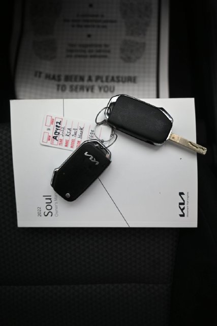 Used 2022 Kia Soul LX FWD image 10
