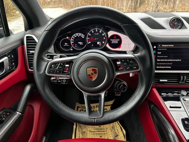 Used 2023 Porsche Cayenne S Platinum image 36