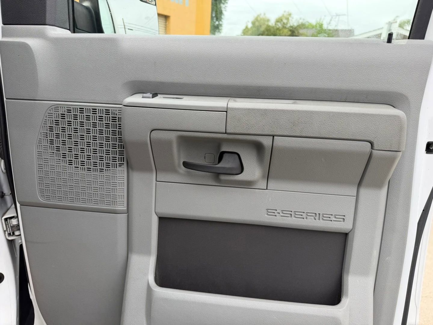 Used 2014 Ford E-150 and Econoline 150 w/ Commercial Cargo Van Package RWD image 16