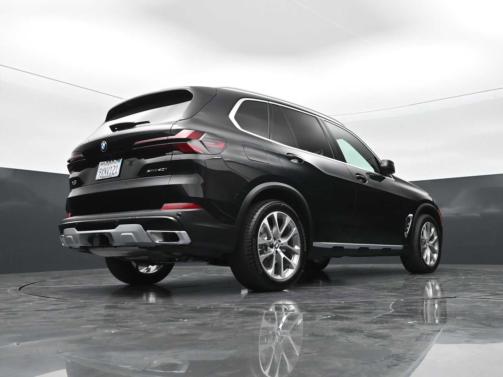 Used 2026 BMW X5 xDrive40i w/ Climate Comfort Package AWD/4WD image 29