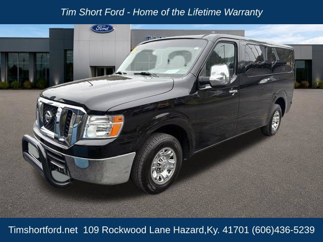 Used 2016 Nissan NV 3500 SV RWD image 2