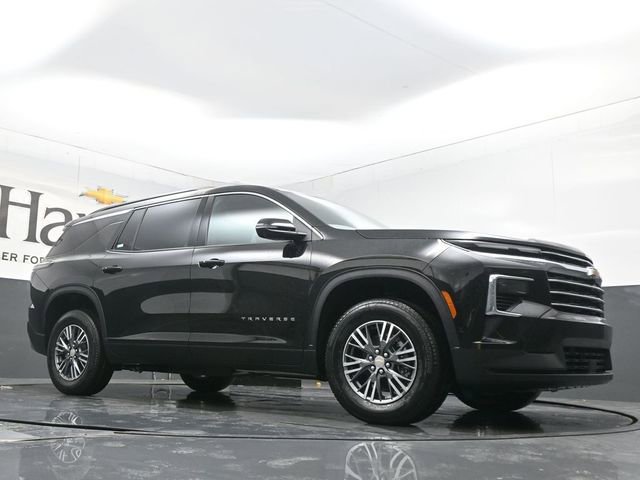 New 2026 Chevrolet Traverse LT w/ Enhanced Driving Package image 2